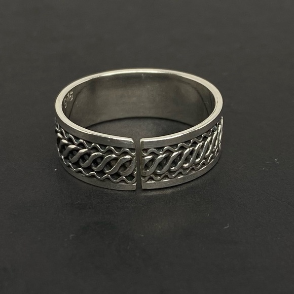 925 SILVER WOVEN CELTIC STYLE RING! - Picture 7 of 8